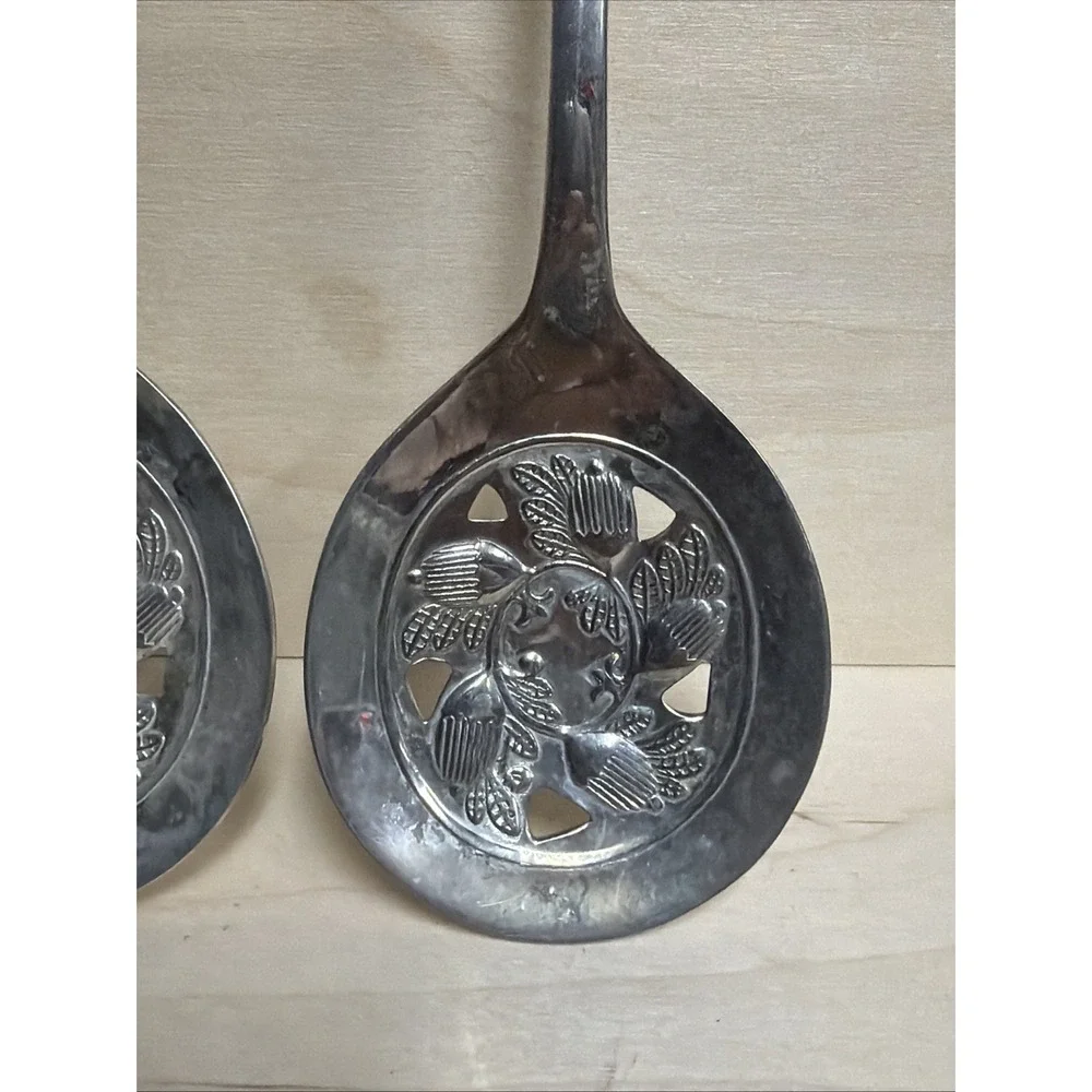 Godinger & Co. Silver Plate Tomato Or Berry Serving Spoon Set‎ Of 2